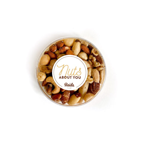 115 g of our freshly roasted Fancy Mix nuts.